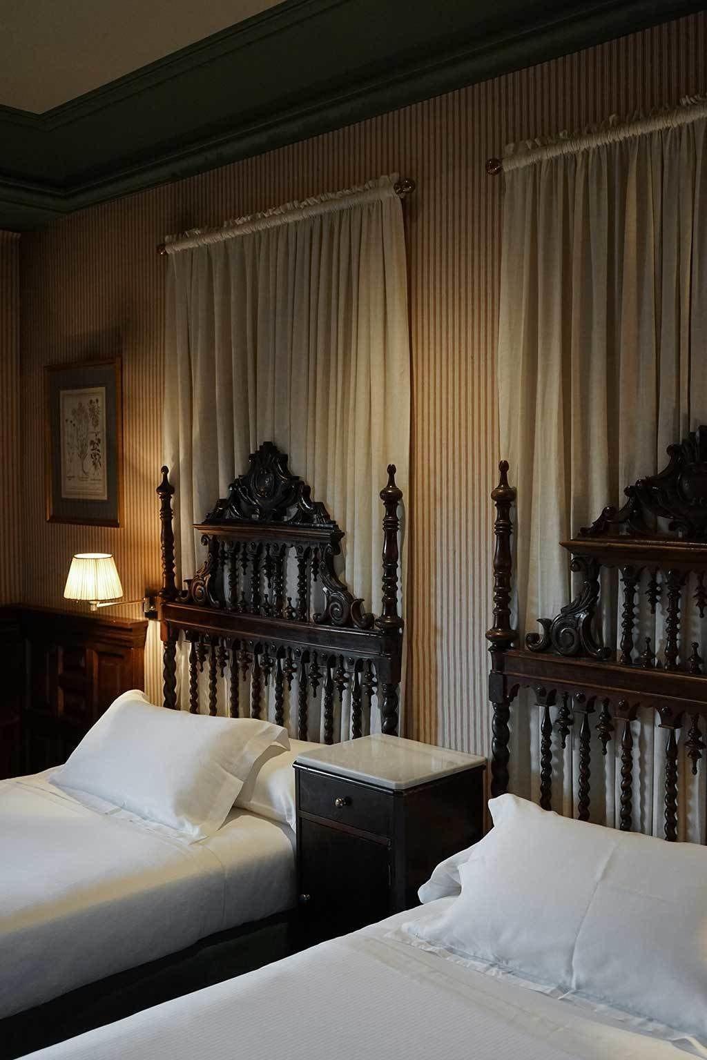 Landa 호텔 Burgo 외부 사진 The bedroom of the Duke of Alba