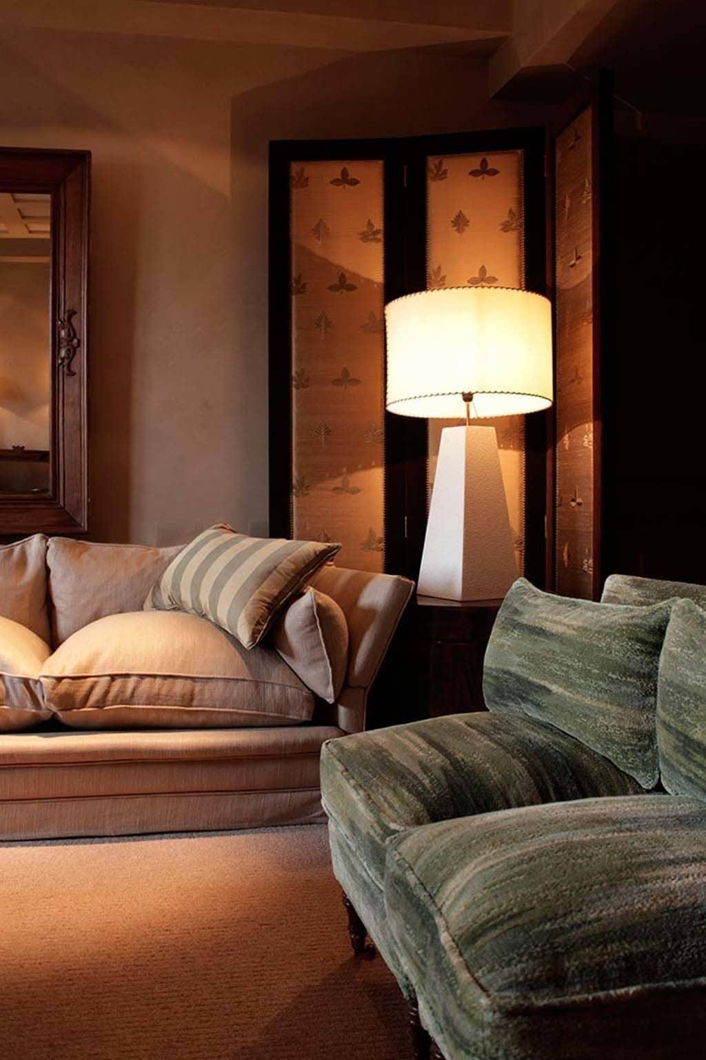 Landa 호텔 Burgo 외부 사진 A table lamp