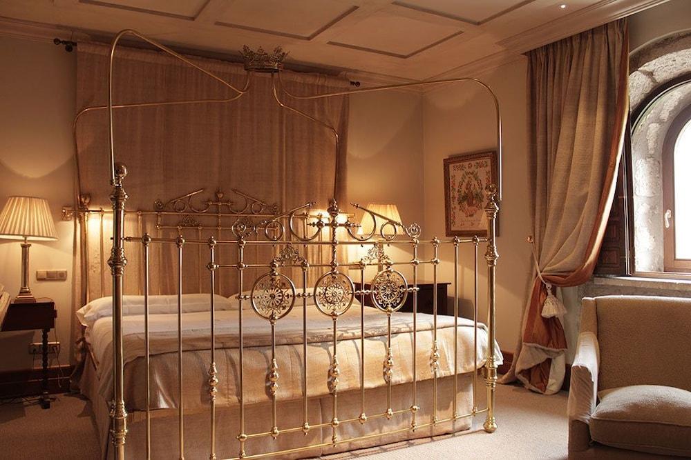 Landa 호텔 Burgo 외부 사진 A room at the Hotel Excelsior