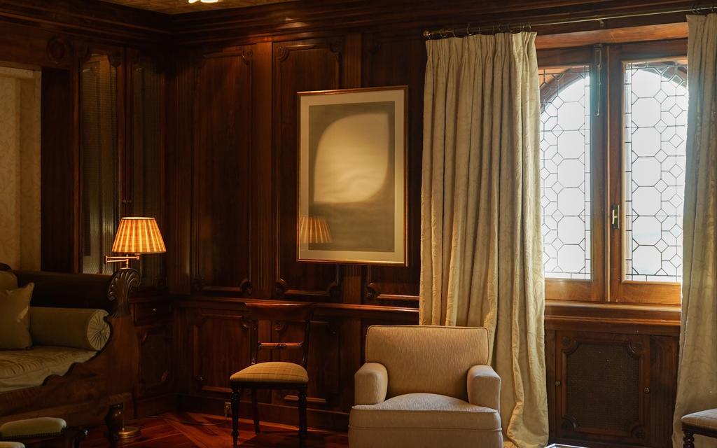Landa 호텔 Burgo 외부 사진 Curtains in a living room
