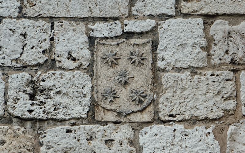 Landa 호텔 Burgo 외부 사진 Coat of arms of the House of Hohenberg